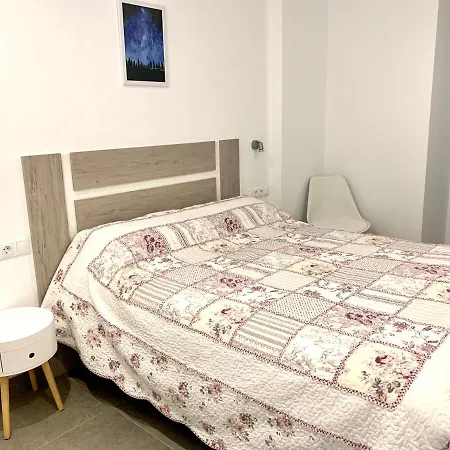 Edifici Valeria * אמפוריבראבה