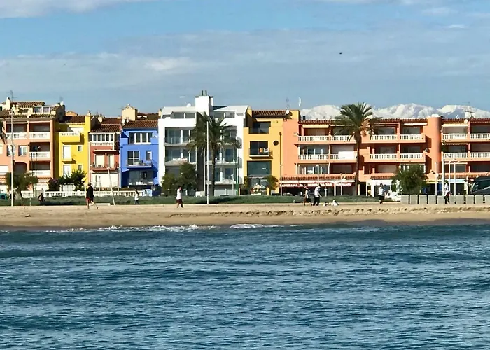 Edifici Valeria شقة إمبوريابرافا